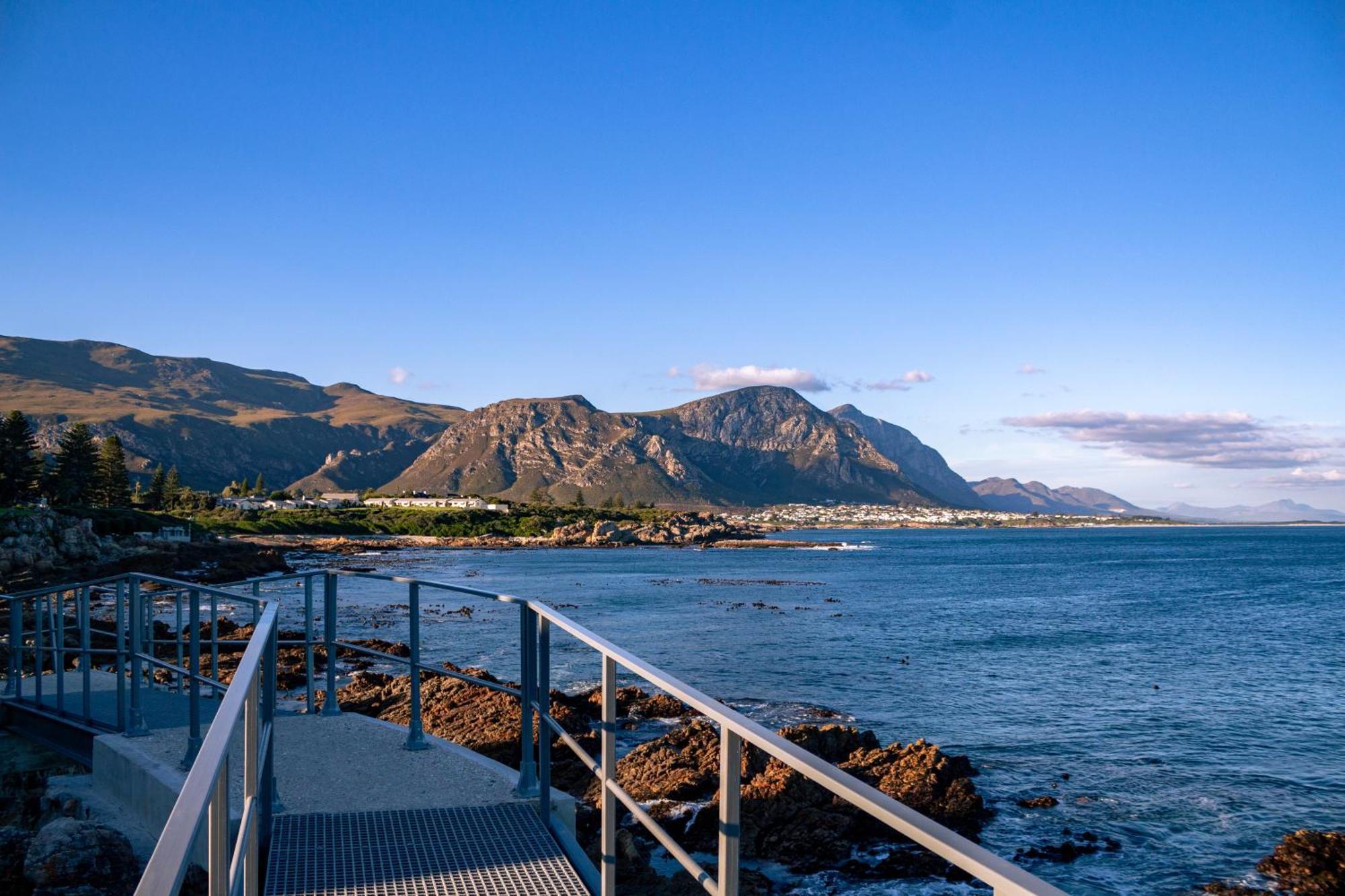 Protea & Pincushion Cottages Hermanus Exterior photo